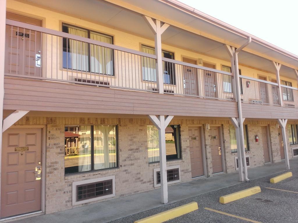 Countryside Inn Malakoff 외부 사진