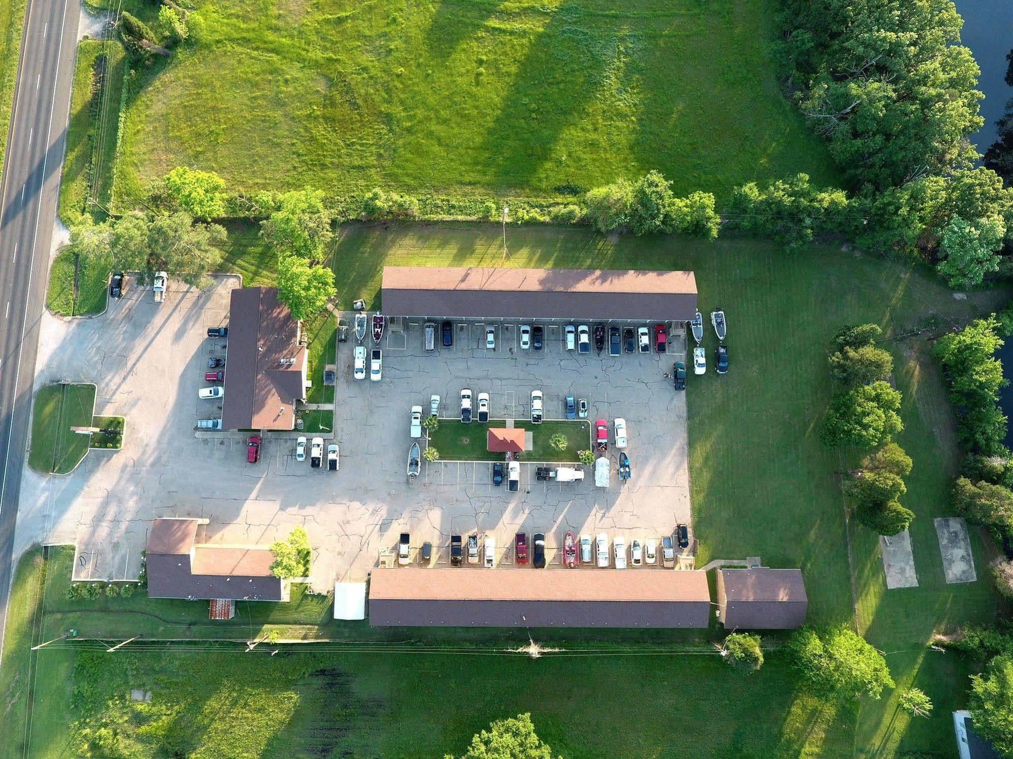 Countryside Inn Malakoff 외부 사진
